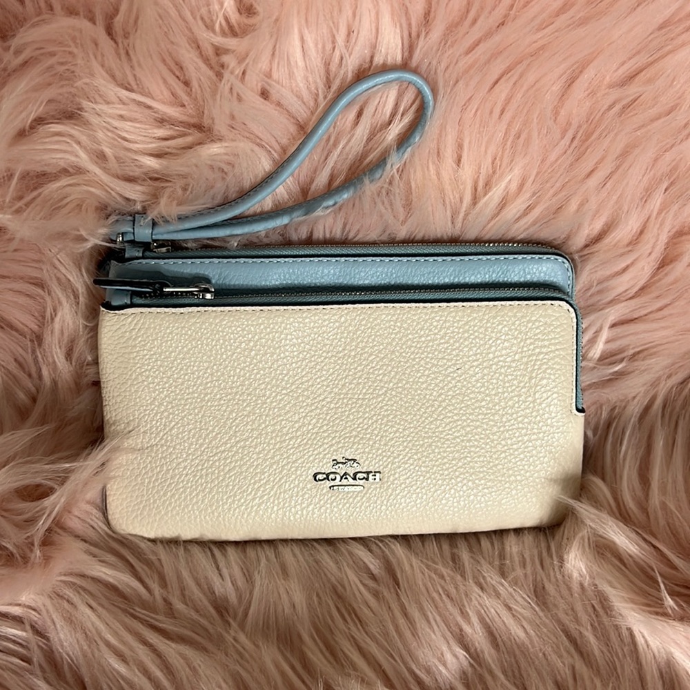 BN Coach Double Pocket Wristlet